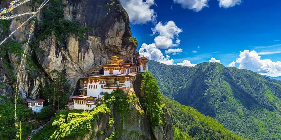 Paro Valley & Tiger’s Nest Bhutan Tour, 1690969856_466132-Amazing-Bhutan-Tour-Package-Slider-Image.webp