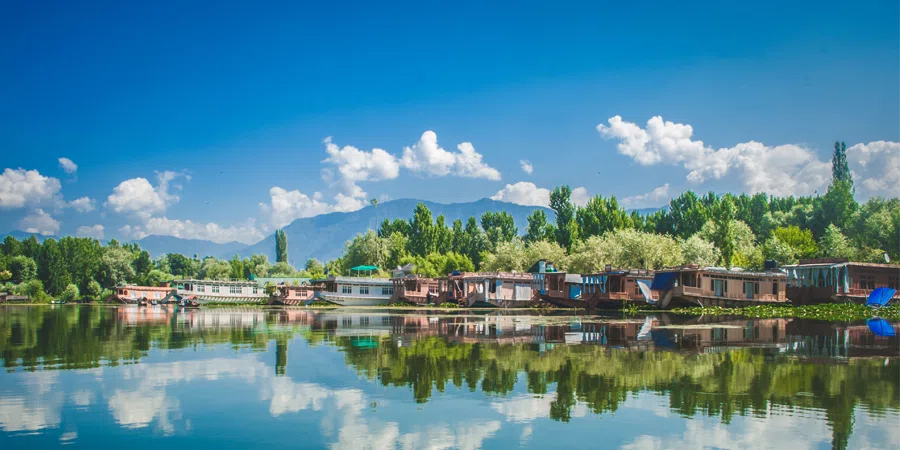 Luxury Srinagar Tour Package