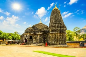 1788257744_595443-Jyotirlinga-Trail-of-Maharashtra-package.webp
